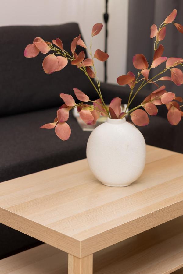 Roomy Apartment Oczapowskiego In Bielany By Noclegi Renters Warszawa Zewnętrze zdjęcie
